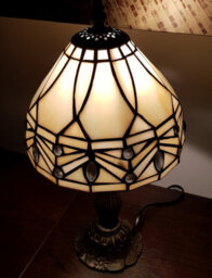 K Living Kilbride Tiffany Bronze Table Lamp And Leaded Cream Marble Wash Glass Shade - thumbnail 4