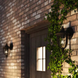 Feiss English Bridle 1 Light Exterior Wall Lantern, Clear Seeded Glass, Ip44 Rated, E27 Socket, 60W Max, Anti Corrosion - thumbnail 4