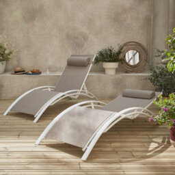 Sweeek. Pair Of Aluminium And Textilene Sun Loungers 4 Reclining Positions Louisa White 167X64X82 Cm - thumbnail 3