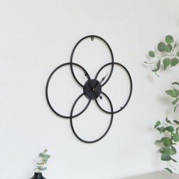 Melody Maison Black Round Clover Wall Clock - 51Cm X 51Cm - thumbnail 2