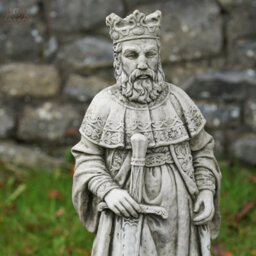 Burgess King Arthur + Queen Guinevere Large Stone Statues British Made Garden Ornament - thumbnail 3