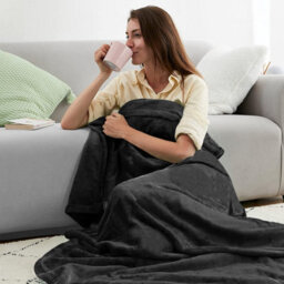 Ameha Fleece Plain Blanket, Lightweight & Reversible Throw For Travel, Bed & Sofa Blanket, Black Single 130X150Cm - thumbnail 2
