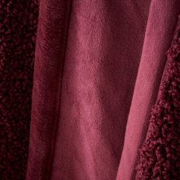 Catherine Lansfield So Soft Velvet Boucle 130X170 Cm Blanket Throw Damson - thumbnail 2