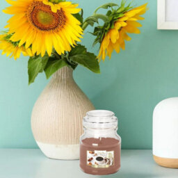 Urbn-Living Strawberry - Glass Jar Scented Candle With Lid - thumbnail 9