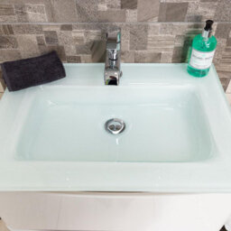 Plum&clay Eden Gloss White Wall Hung Vanity Unit With White Glass Basin (W)600mm - thumbnail 7