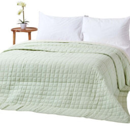 Homescapes Cotton Quilted Reversible Bedspread Sage Green & Cream, 230 X 250 Cm