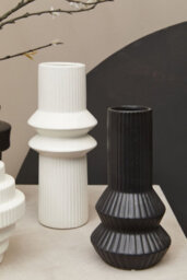 Orsina Finely Crafted Black Vase, Geometric Design Flower Ceramic Vase, Compact And Lightweight Vase For Flowers - thumbnail 3