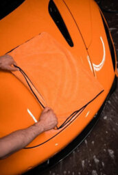 Mclaren Jumbo Drying Towel Microfibre Extra Large Car Drying Towel - thumbnail 4