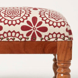 Homescapes Cassia Red Geometric Footstool, 50 X 30 X 40 Cm - thumbnail 4