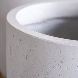 Jōbū Jobu Home - 100Cm Tall White Concrete Vase Planter For Trees And Large Plants - 172L Vessara - White Mist (White Off-White Cream) - thumbnail 6