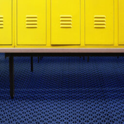 Floordirekt Anti Slip Wet Area Hygiene Mat Barefoot Pvc Antibacterial Uv Resistant Drainage Blue 90 X 200 Cm - thumbnail 2