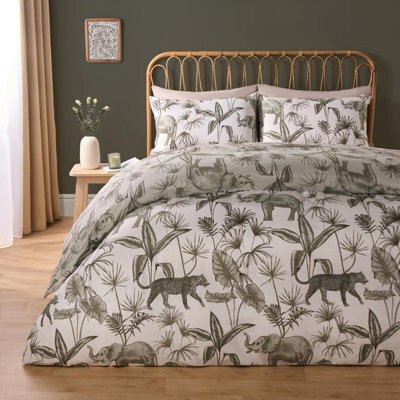 OHS Duvet Cover Set Safari Reversible Quilt Pillowcases Bedding, Sage - Double - image 1