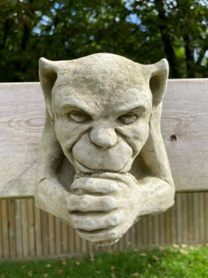 Burgess Hanging Gargoyle Stone Statue Gremlin Sprite Outdoor Decoration Garden Ornament - image 1