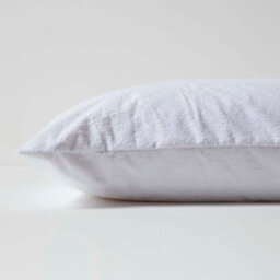 Homescapes Terry Towelling Waterproof Pillow Protectors 65 X 65 Cm, Pack Of 4 - thumbnail 3