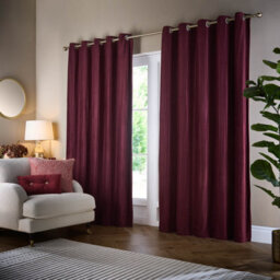 Paoletti Corinthian Velvet Room Darkening Eyelet Curtain Pair Merlot (W)117Cm X (D)183Cm - thumbnail 2