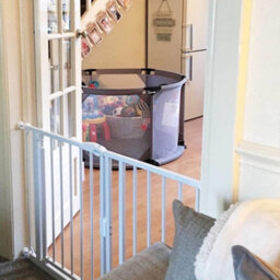 Safetots Pressure Fit Self Closing Stair Gate, 96.6Cm - 103.6Cm, White, Auto Closing Baby Gate, Safety Barrier - thumbnail 9