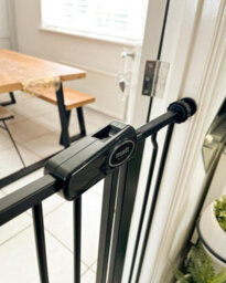 Safetots Extra Tall Metal Safety Gate Pressure Fit, 113.8Cm - 121.4Cm, Matt Black, 104Cm In Height, Extra Tall Baby Gate - thumbnail 7