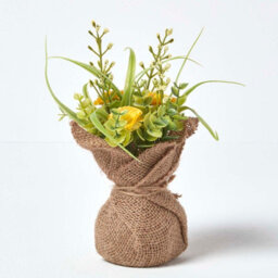 Homescapes Set Of 3 Artificial Pink, Purple & Yellow Handcrafted Daisies In Rustic Burlap Pots, 20 X 15 Cm - thumbnail 4