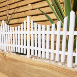 Samuel Alexander 33Cm Set Of 8 White Plastic Picket Fence Garden Edging With Wood Effect - thumbnail 3