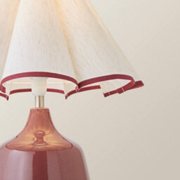 Valuelights Jamie Burgundy Glazed Ceramic Table Lamp With Scallop Trim Shade - thumbnail 4