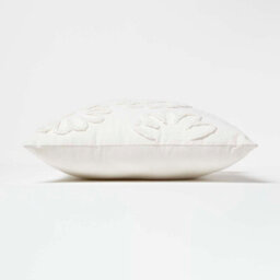 Homescapes Floral Daisy White Tufted Cotton Cushion 45 X 45 Cm - thumbnail 4