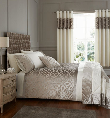 Catherine Lansfield Bedding Lattice Cut Velvet Duvet Cover Set With Pillowcases Natural - image 1