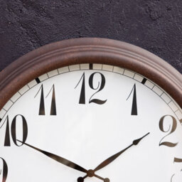 Primrose Outdoor Garden Wall Clock Perfect Time Radio Controlled 57.5Cm - thumbnail 6