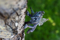 Fairy King Tree Peeker Garden Ornament - thumbnail 7