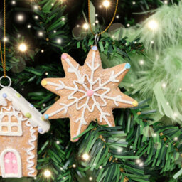 Melody Maison Set Of 3 Assorted Colourful Gingerbread Cookie Christmas Tree Baubles - thumbnail 4