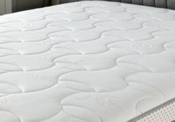 Somnior Beds Somnior 28Cm Deep Medium Firm 4Ft Memory Foam Pocket Sprung Mattress, 7 Zone Comfort & Support Alovera Mattress, Small Double - thumbnail 3