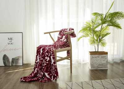 Woodland Berry Super Soft And Cosy Fleecy Throw (150 X 200Cm) - image 1