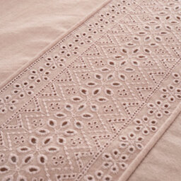 Catherine Lansfield Broderie Anglaise Single Duvet Cover Set With Pillowcase Blush Pink - thumbnail 3