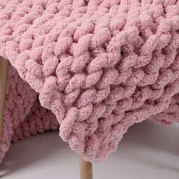 Living And Home Pink Soft Handwoven Knitted Chenille Blanket For Couch And Bed 100Cm L X 80Cm W - thumbnail 3