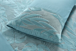 Homes & Linen Teal Luxury Velvet Duvet Cover Set With Botanical Leaf Cut-Out Design & Pillowcases - thumbnail 3