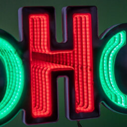 Samuel Alexander 40Cm Light Up Hanging Ho Ho Ho Christmas Infinity Mirror Sign With Red And Green Leds - thumbnail 6