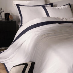 Ohs Contrast Border Microfibre Bedding Set Duvet Cover With Pillowcase, White/navy - King - thumbnail 2