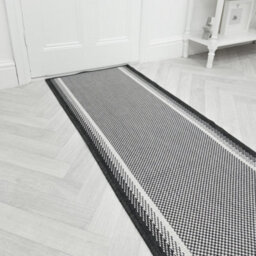 Geo Indoor/outdoor Hallway Runner Rug - Durable, Reversible & Hardwearing Carpet For Home Or Garden - thumbnail 1
