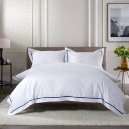 The Lyndon Company Boutique Hotel Hampstead 200 Thread Count Cotton Duvet Cover Set - thumbnail 1