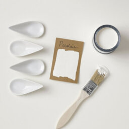 Rust-Oleum Porcelain Satin Bathroom Wood & Cabinet Paint 750Ml - thumbnail 4