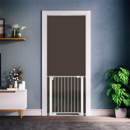 Bettacare Safestep Dog Gate, White, 152Cm - 159Cm, Extra Low Walkthough, 81Cm Extra Wide Doorway, Extra Wide Pet Gate - thumbnail 9