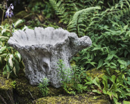 Beautiful Tree Trunk Shaped Birdbath - thumbnail 6