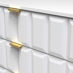Bologna Ready Assembled Matt White No Effect 3 Drawer Wide Chest (H)695mm (W)765mm (D)415mm - thumbnail 6