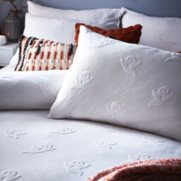 The Linen Yard Ghost Tufted Halloween 100% Cotton Duvet Cover Set, Super King, White - thumbnail 4