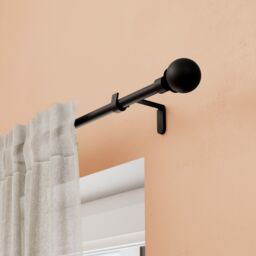 GoodHome Araxos Matt Black Extendable Ball Single Curtain Pole Set, (L)1200mm-2100mm (Dia)19mm - thumbnail 4