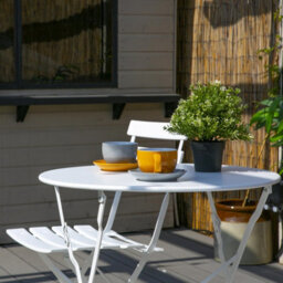 Harbour Housewares Round Metal Folding Patio Bistro Table - 60Cm - White - thumbnail 7