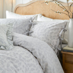 Wylder Chloe Printed Reversible Duvet Cover Set, Double, White - thumbnail 2