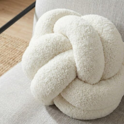 Garden Greatness Boucle Knott Fleece Cushion - Premium Quality Home Decor - thumbnail 2