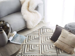 Beliani Rug Tekir Beige 140 X 200 Cm Leather - thumbnail 2