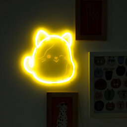 Fizz Creations Squishmallows Cam The Cat Usb Neon Wall Light Yellow Led - thumbnail 3