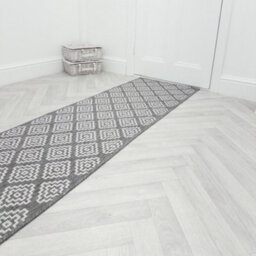 Olmec Indoor/outdoor Hallway Runner Rug - Durable, Reversible & Hardwearing Carpet For Home Or Garden - thumbnail 4